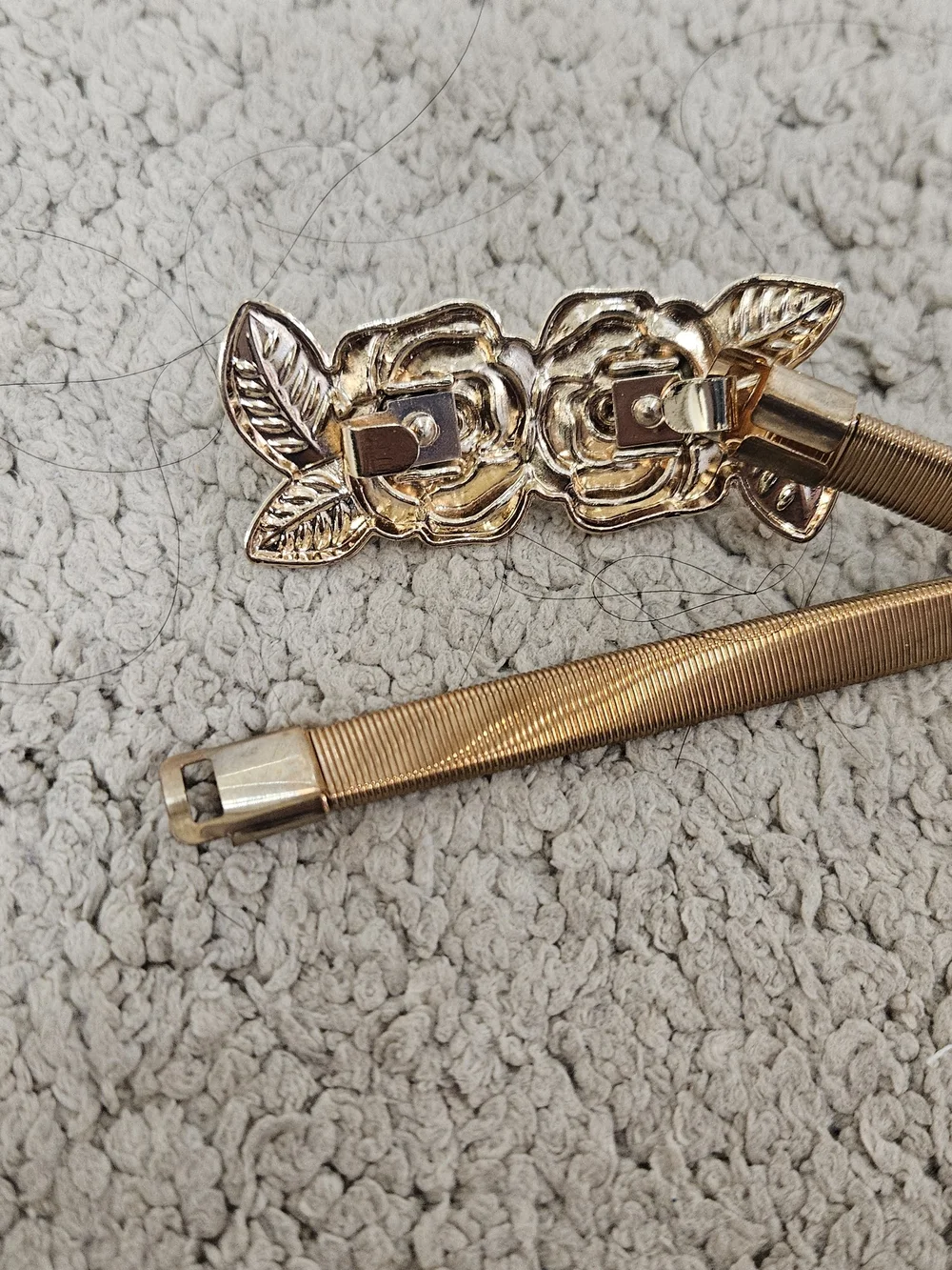 Gold-Tone Rose Flower Elastic Waist Belt Size Small NIP